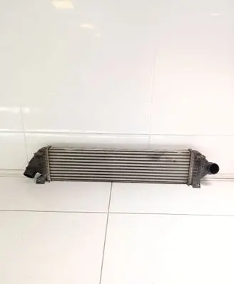 Ford Focus Intercooler radiator 8V619L440AC