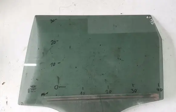 Mini One - Cooper F56 F55 Sliding door window/glass 