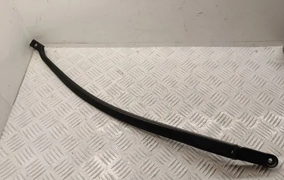 Toyota Avensis T270 Front wiper blade arm 8521105090 3392125686