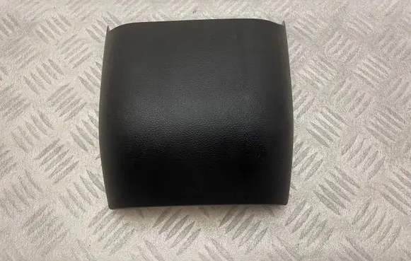 Steering wheel column trim