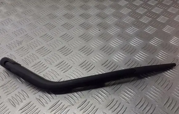 Nissan Note (E11) Rear wiper blade arm 