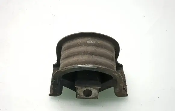 Volkswagen Transporter - Caravelle T5 Engine mount bracket 7H0199848D