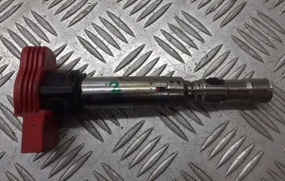 Audi A8 S8 D3 4E Spark distributor 077905115T