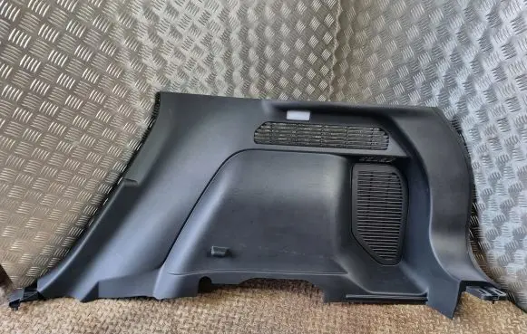 Trunk/boot lower side trim panel