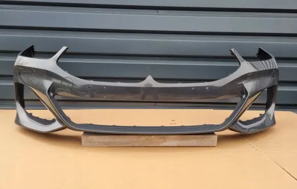 BMW 8 G14 Front bumper 51118070558