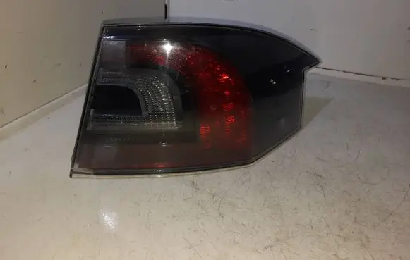 Tesla Model S Rear/tail lights 600592100D 134111221937