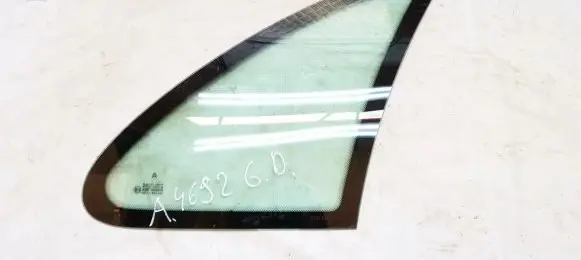Citroen Xsara Picasso Rear side window