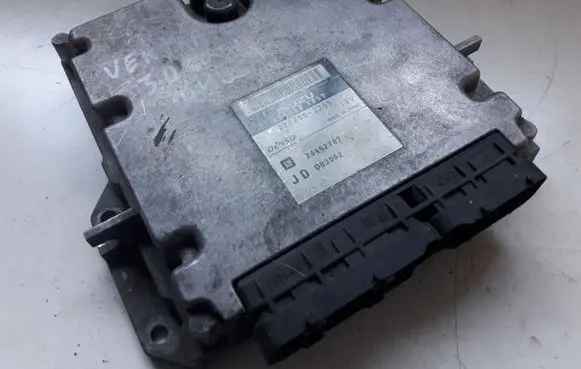 Opel Signum Engine control unit/module 24452707