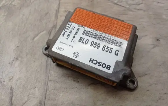 Audi A3 S3 8L Airbag control unit/module 8L0959655G 0285001352