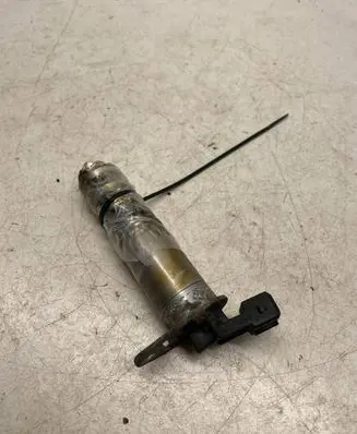 BMW X5 E70 Camshaft vanos timing valve 13151880 8605123 11388605123