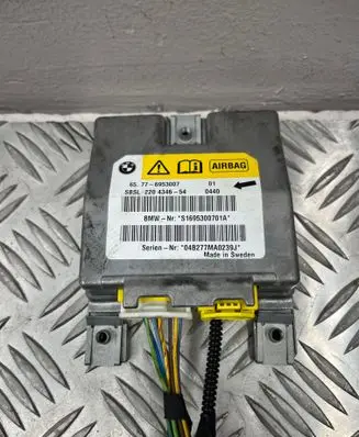 BMW 5 E60 E61 Airbag control unit/module 6953007 S1695300701A 04B277MA0239J