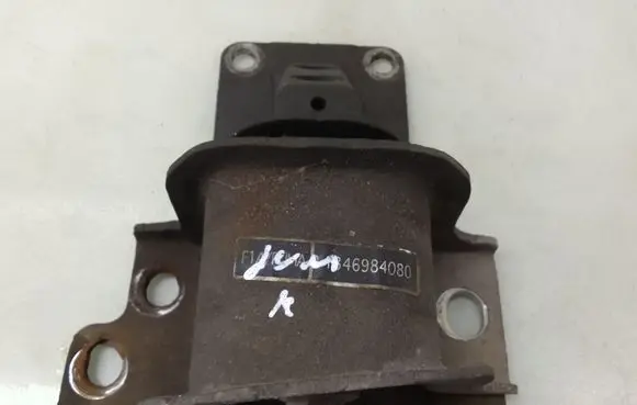 Citroen Jumper Engine mount bracket 