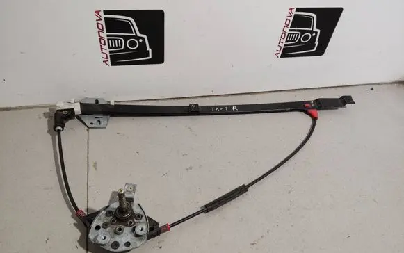 Volkswagen Transporter - Caravelle T4 Front door manual window regulator 701837502