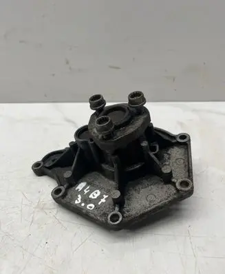 Audi A4 S4 B7 8E 8H Water pump 06E121005