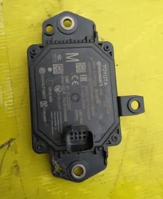 Toyota Yaris XP210 Distronic sensor radar 882100D040
