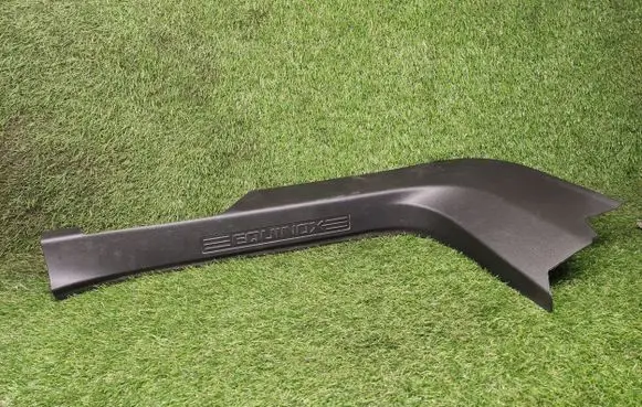Chevrolet Equinox Front sill trim cover 84445013 23116182