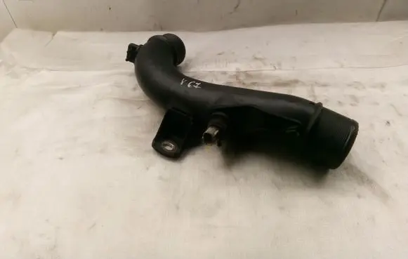 Toyota Corolla Verso AR10 Intercooler pipe mounting bracket 173620R010