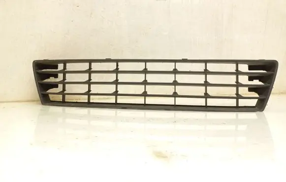 Volkswagen Golf Plus Front bumper lower grill 5M0853677