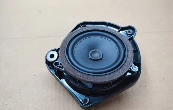 BMW X4 F26 Rear door speaker 7246672