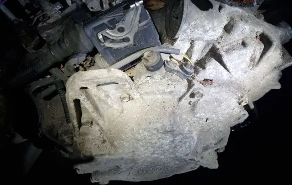 Volvo S60 Manual 5 speed gearbox 1208956