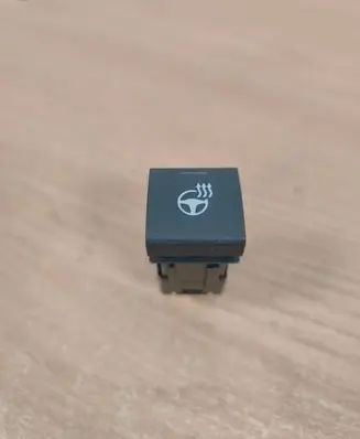 Toyota C-HR II Steering wheel heating switch 