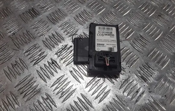 Renault Scenic II - Grand scenic II Ignition key card reader 