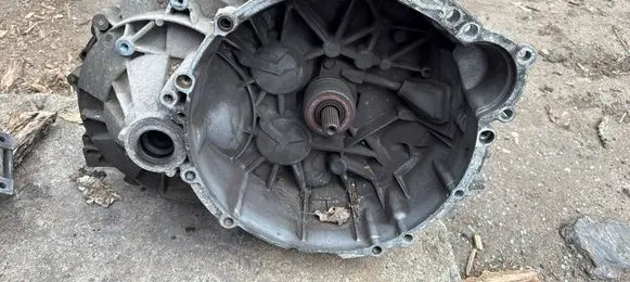 Volvo S60 Manual 5 speed gearbox P9482076