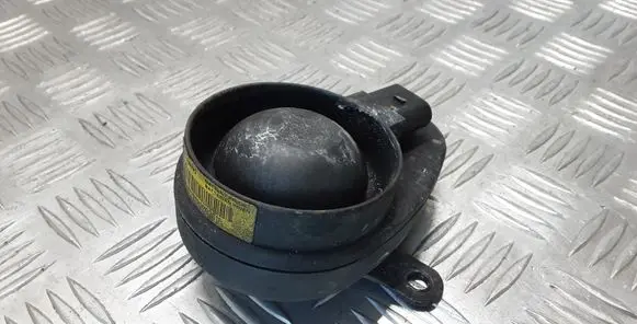 Volkswagen Touareg I Alarm system siren 7L6071457