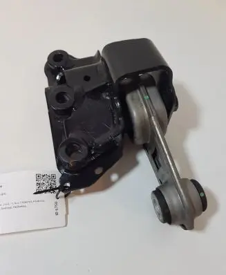 Nissan Qashqai J12 Engine mount bracket 113606LA0A