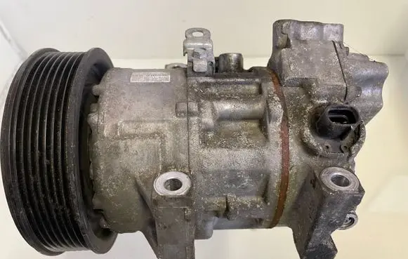 Toyota Avensis T250 Air conditioning (A/C) compressor (pump) GE4472209397 5SE12C