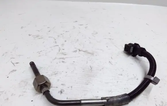 Mercedes-Benz S W221 Exhaust gas temperature sensor A0019051100