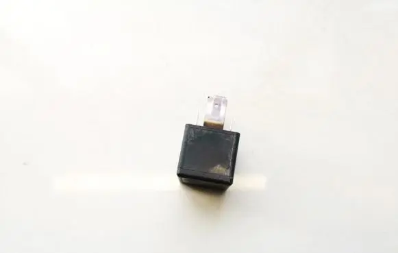 Alfa Romeo 166 Other relay 46520439 v23134-j52-x182
