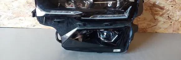 Skoda Karoq Headlight/headlamp 3307857