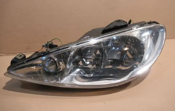Peugeot 206 Headlight/headlamp 9628666880