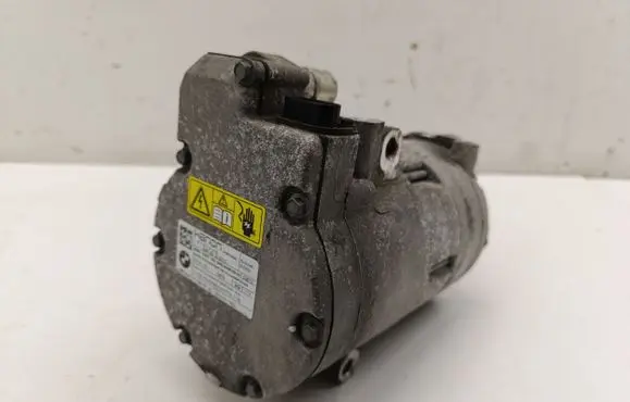 Mini Cooper Countryman F60 Air conditioning (A/C) compressor (pump) 9496109