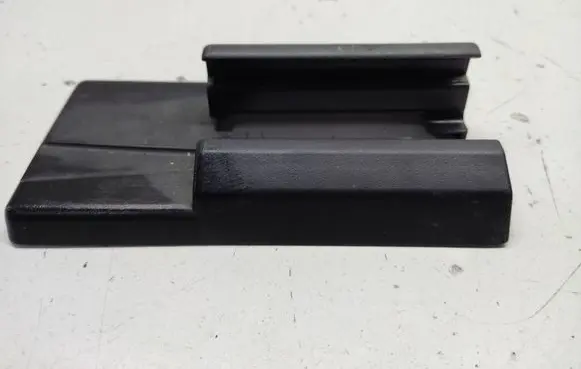Mercedes-Benz ML W164 Front driver seat rail trim A1649190420 JC310157
