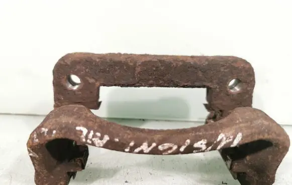 Opel Insignia A Brake caliper pad carrier rear 