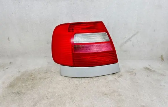 Audi A4 S4 B5 8D Rear/tail lights 8D0945095D RS102LA02