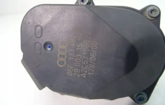Audi A4 S4 B7 8E 8H Intake manifold valve actuator/motor 06F133482E