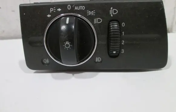 Mercedes-Benz E W211 Light switch A2115450304 2115450304
