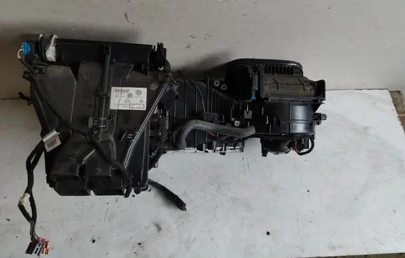 Volkswagen PASSAT B6 Interior heater climate box assembly 3C1820003