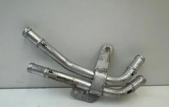 Audi Q7 4M Engine coolant pipe/hose 4M0819927C