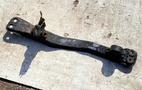 Volvo S40, V40 Front subframe