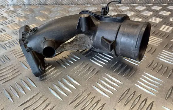 Intercooler hose/pipe