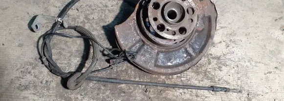 Mercedes-Benz E W211 Rear wheel hub