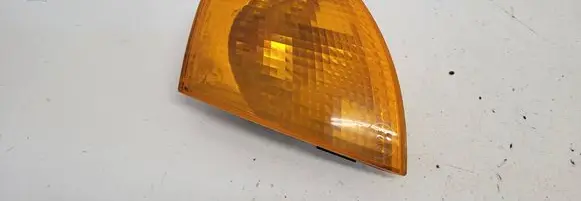 Volkswagen PASSAT B5 Front indicator light 3B0953050