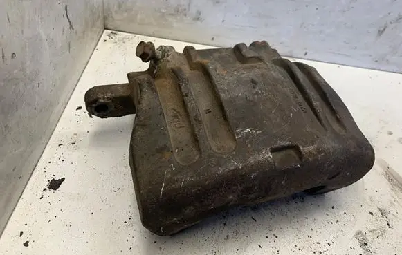 Chrysler 300 - 300C Front brake caliper K247185C