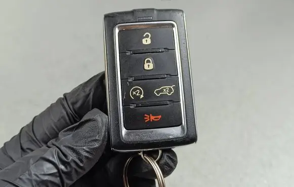 Jeep Grand Cherokee WL Ignition key/card 