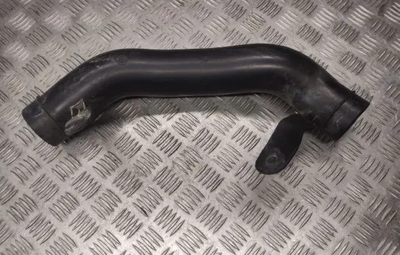 Ford Mondeo Mk III Air intake duct part 1S719A675FE C7Z2A