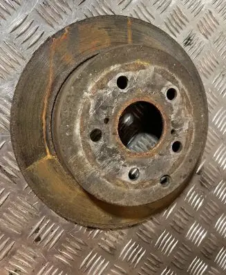 Toyota Corolla Verso E121 Rear brake disc